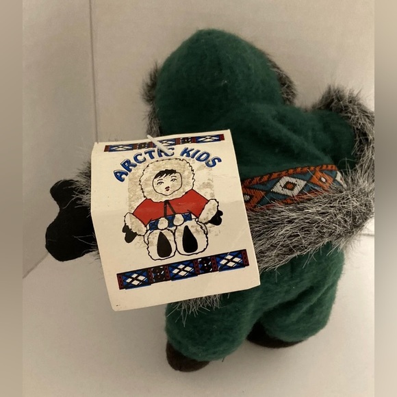 Eskimo Sandbag doll Arctic Kids hand painted porcelain face with tag - Picture 5 of 7